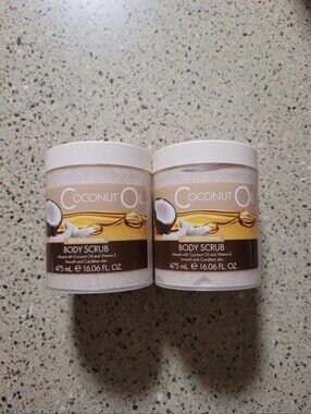 2 CREIGHTONS Coconut Oil Skin Smoothing Body Scrub 16.06 Oz/475ml Ea Bath Shower